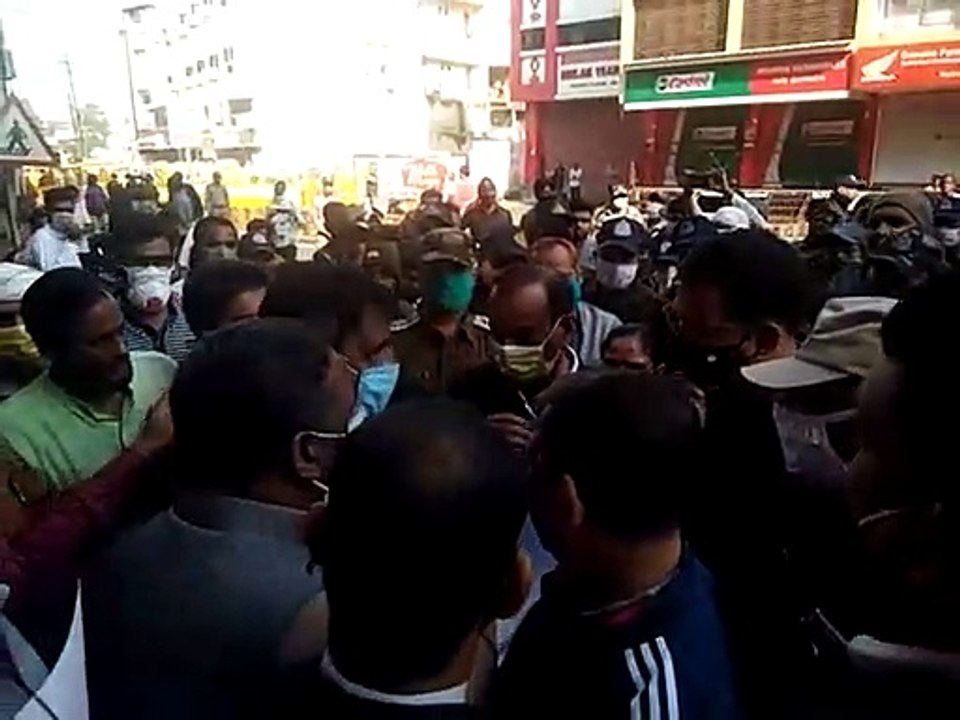 ज़बलपुर में एक बार फिर जिला प्रशासन और नगर निगम की अतिक्रमणकारियो पर कार्यवाही