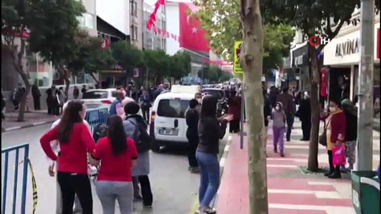 İzmirli depremzedeler 1 yıl içerisinde yeni evlerine kavuşacak"