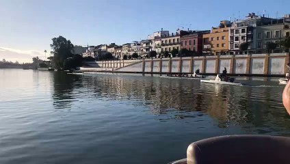 54ª Regata Sevilla-Betis en el Río Gualdalquivir