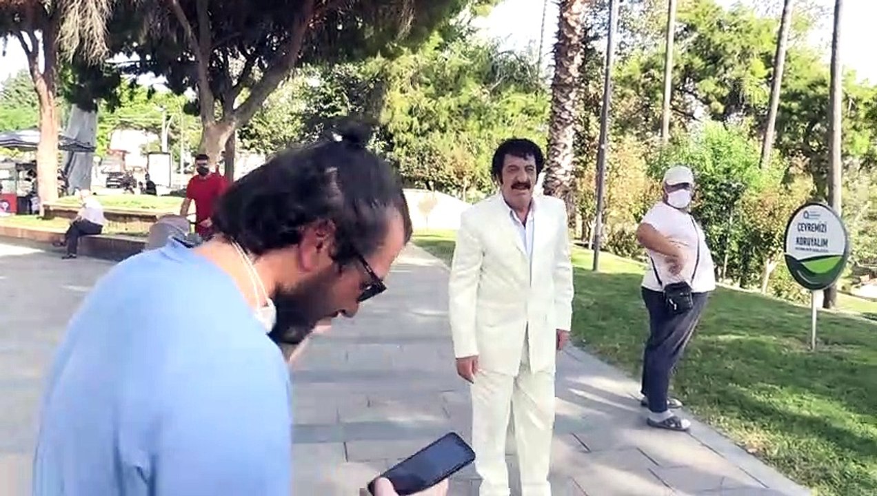 'Elazığlı Müslüm' benzerliğiyle Müslüm Gürses'in hatıralarını yaşatıyor - ANTALYA