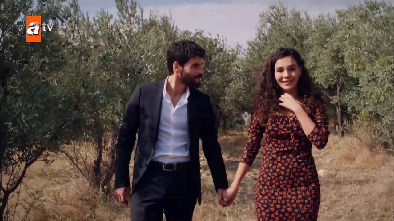 Miran’ın, Reyyan'a paha biçilemez hediyesi… - Hercai 46. Bölüm