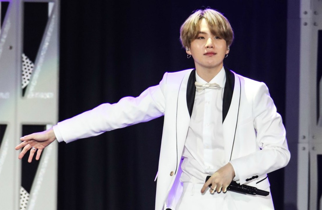 BTS member Suga’s shoulder surgery