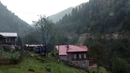 Kaçkar Dağları'ndaki yaylalara kar yağdı - RİZE