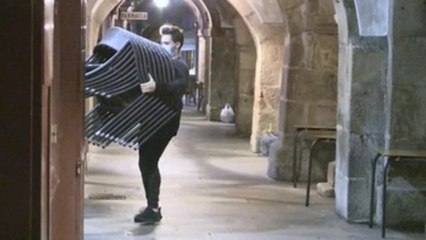 Cierre de bares y más restricciones tras el aumento de contagios