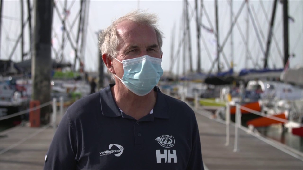 Vendée Globe 2020/2021 : ITW Jaqcues Caraës, directeur de course - images briefing départ - images derniers préparatifs sur les bateaux - image drone ponton bateaux