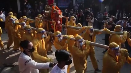 축제 맞은 인도, 코로나19 재확산 우려에 대기오염까지 '비상' / YTN