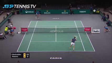 Medvedev ousts Raonic to reach Paris final