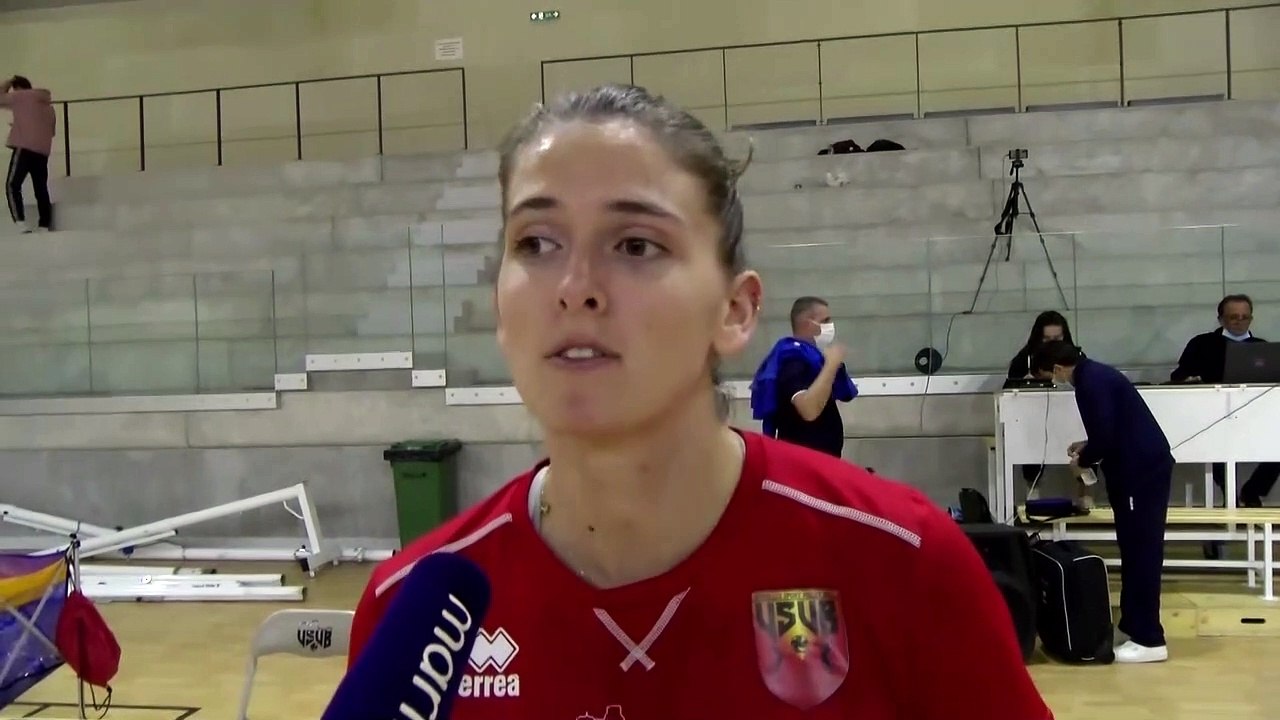 la capitaine de Vitrolles Sport Volley Léa Gastaut après la victoire contre IFVB