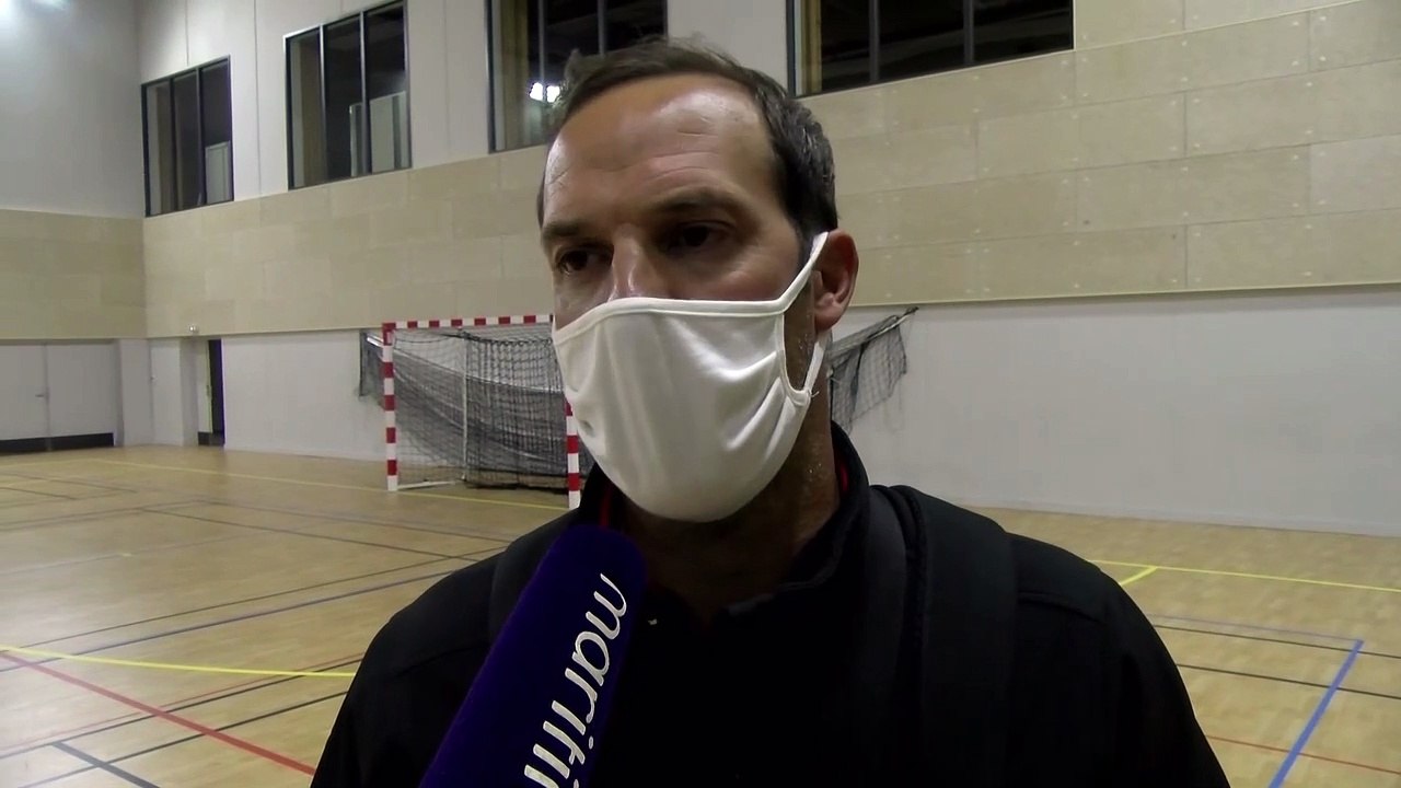 le coach de Vitrolles Sport Volley Olivier Conte après la victoire contre IFVB