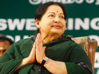Emotional moments between Jayalalitha & her servants