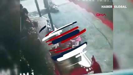 Bebek arabası yürekleri ağza getirdi