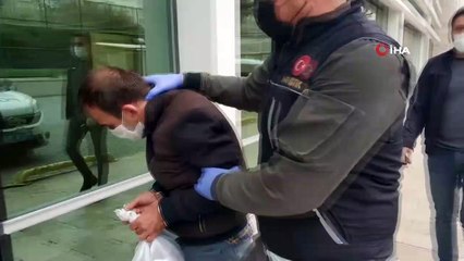 Evinde uyuşturucu ve tarihi eserle yakalandı