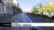 Novo confinamento leva tranquilidade às ruas de Atenas