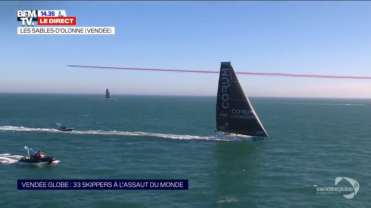 La Patrouille de France survole les 33 skippers qui viennent de s'élancer pour ce Vendée Globe 2020
