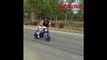 Kenan Sofuoğlu 1.5 yaşındaki oğluna motosiklet kullandırttı