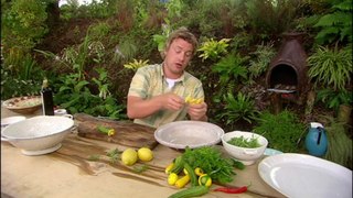 Gegrillte Makrele mit Zucchinisalat