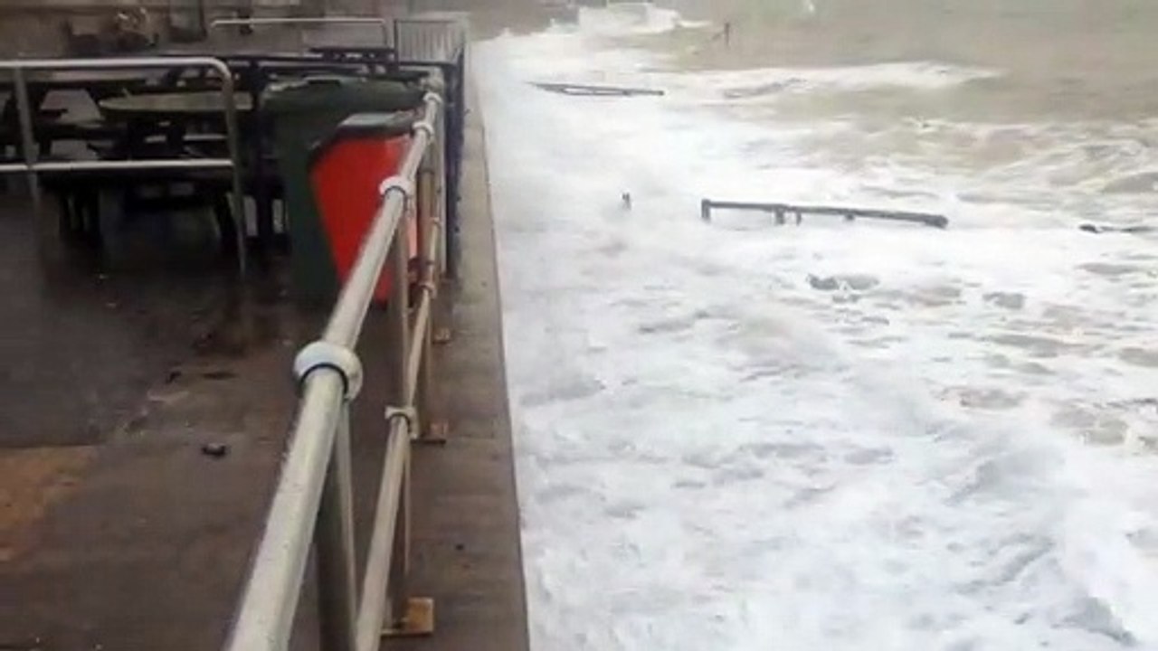 teignmouth stormy sea