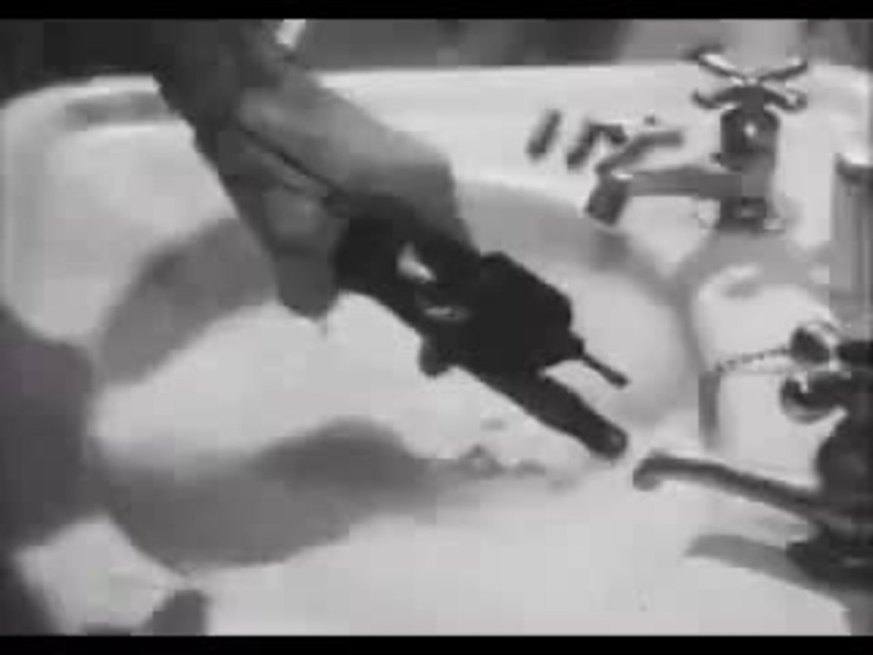 Dead Men Don't Wear Plaid Trailer