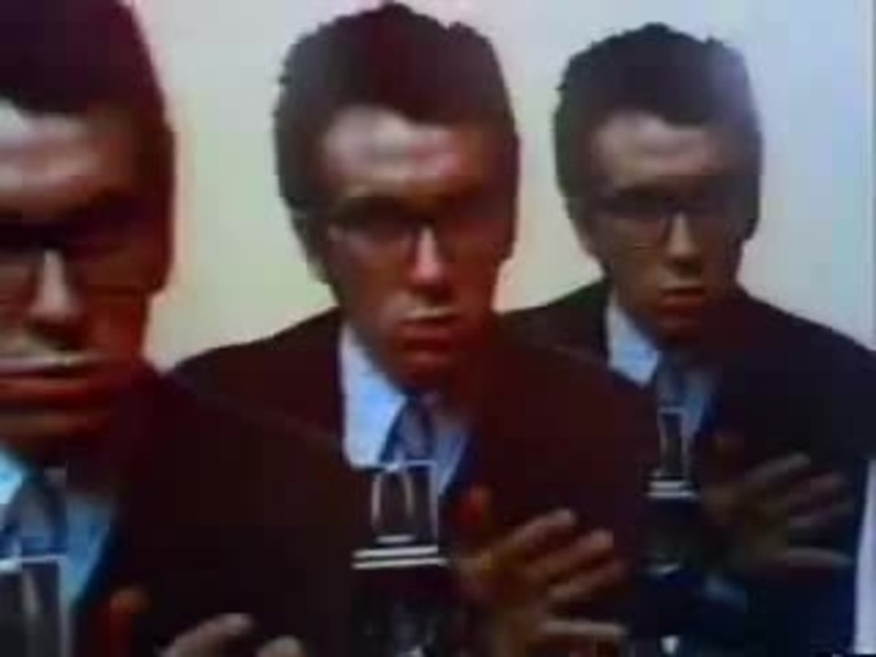 Elvis Costello - Music Video: (I Dont Want To Go To)  Chelsea