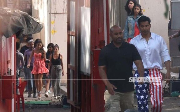 Sara Ali Khan & Varun Dhawan spotted at Mehboob Studios | SpotboyE