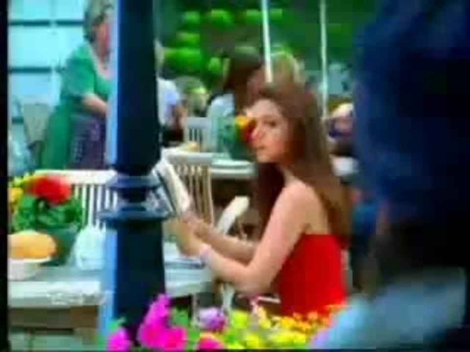 Shah Rukh Khan & Preity Zinta starring in commercial