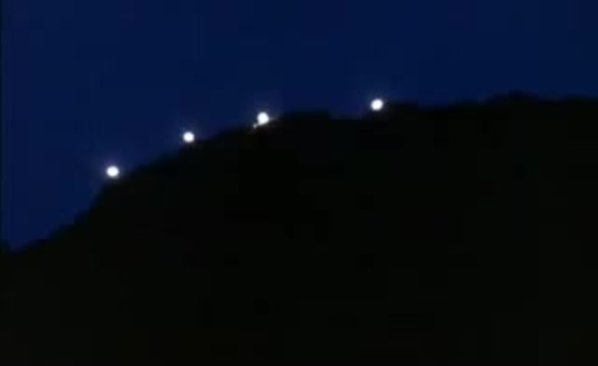 Louis de FunÃ¨s - 'Sur un arbre perchÃ©' - Trailer