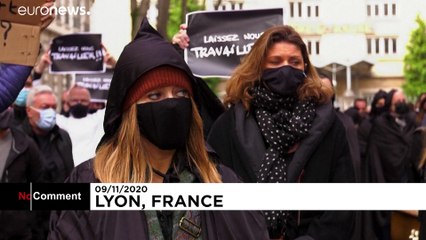 French traders hold funeral march in Lyon to highlight lockdown impact