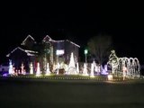 MUSICAL LIGHTS! Texas family syncs holiday display to Selena song - ABC15 Digital