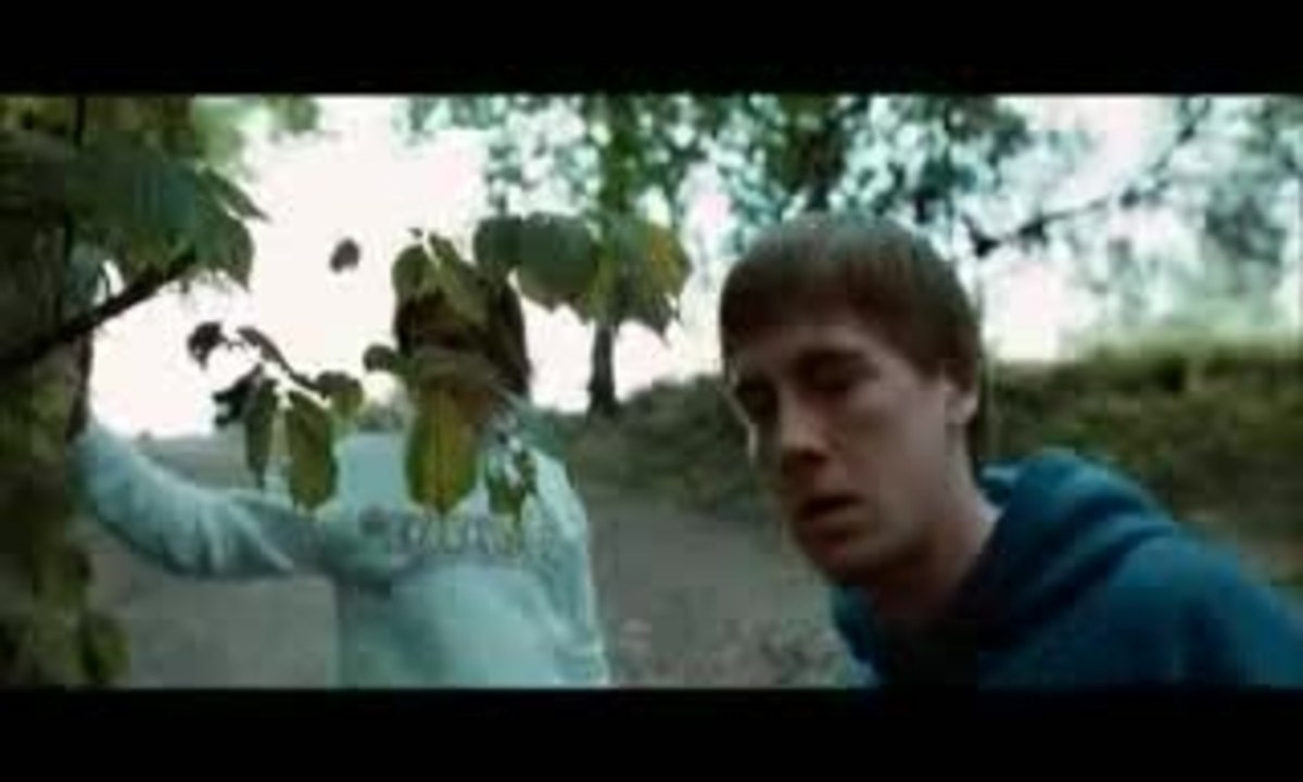 deUSYNLIGE - Troubled Water teaser