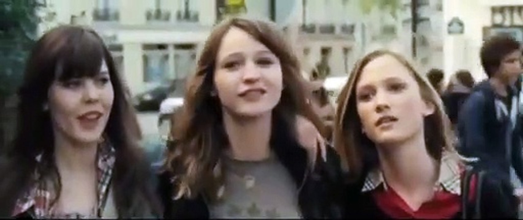 Lol - Laughing out loud - Trailer (Deutsch)