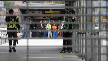 ¡Vuelve y juega! Delincuentes atacaron con arma blanca a un joven en Transmilenio