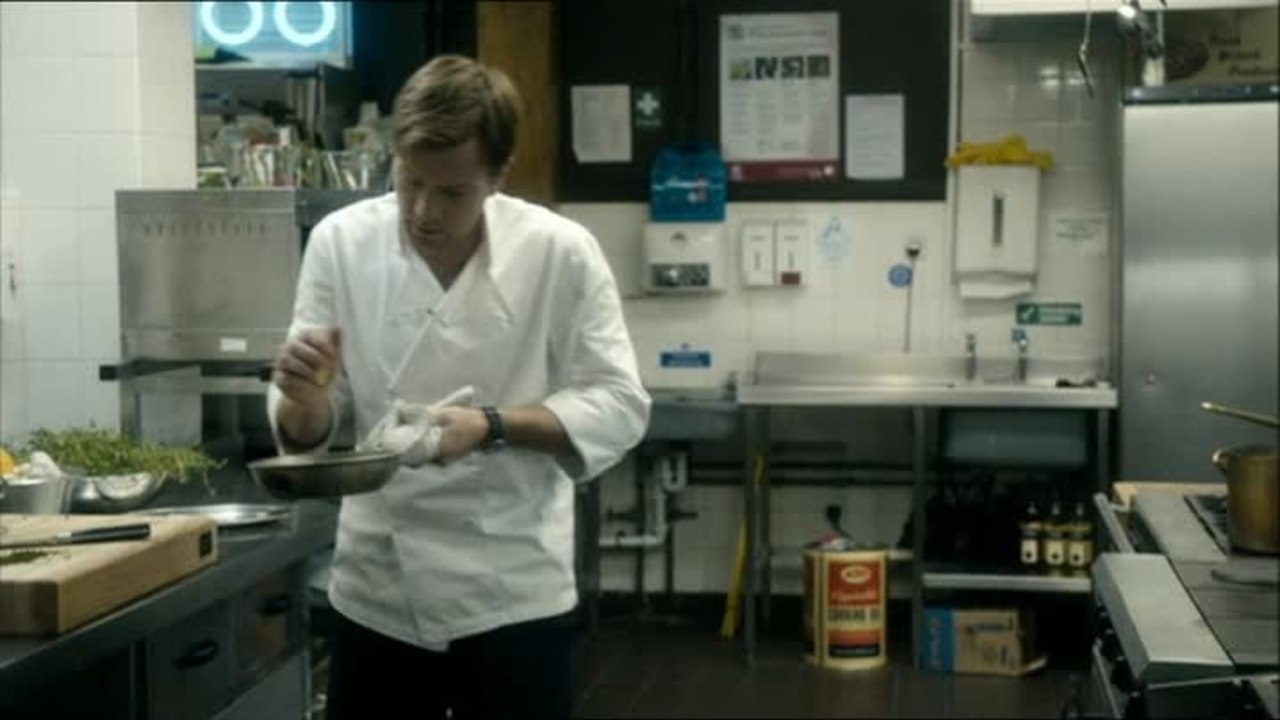 Perfect Sense - Clip 6 Erstes Essen (Deutsch)