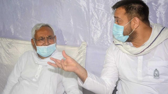 Bihar election results: Gap between NDA and RJD+ decreasing