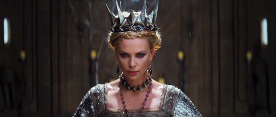 Snow White and the Huntsman - Extended Preview (English) HD