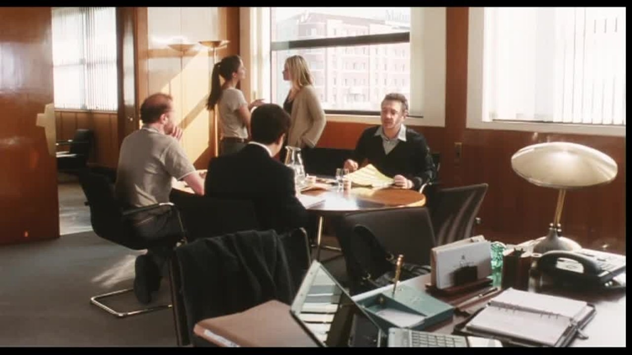 Nathalie KÃ¼sst - Clip 4 Chloe ist ungeschickt (Deutsch)