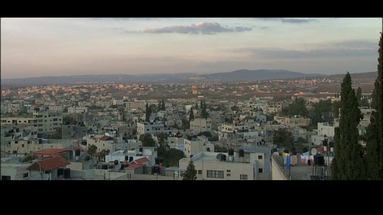 Cinema Jenin - Clip 8 Renovierung