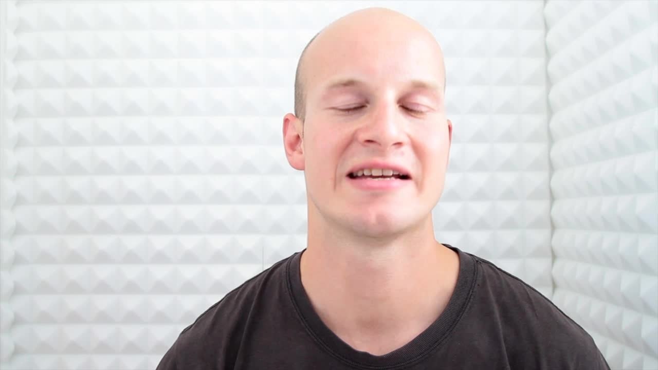 The Comedian - Kino Tino Trailer Preview