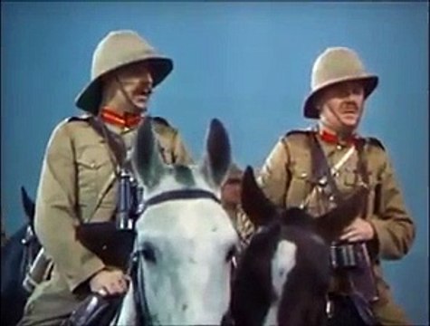 معركة أم درمان مشهد من فيلم الريش الأربعة 1939 Bataille d'Omdurman Scène du film les quatre plumes 1939 Битва при Омдурмані Сцена з фільму Чотири пера 1939