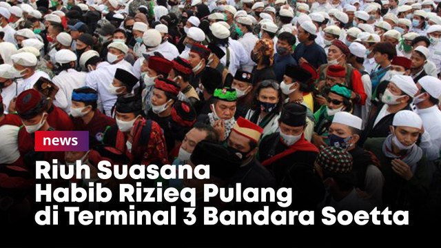 Riuh Suasana Habib Rizieq Pulang di Terminal 3 Bandara Soetta
