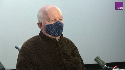 Vaccin de Pfizer à l'ARN messager, la prudence est de mise