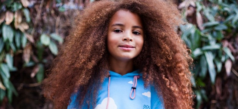 Ce petit garçon crée la sensation avec son incroyable coupe de cheveux