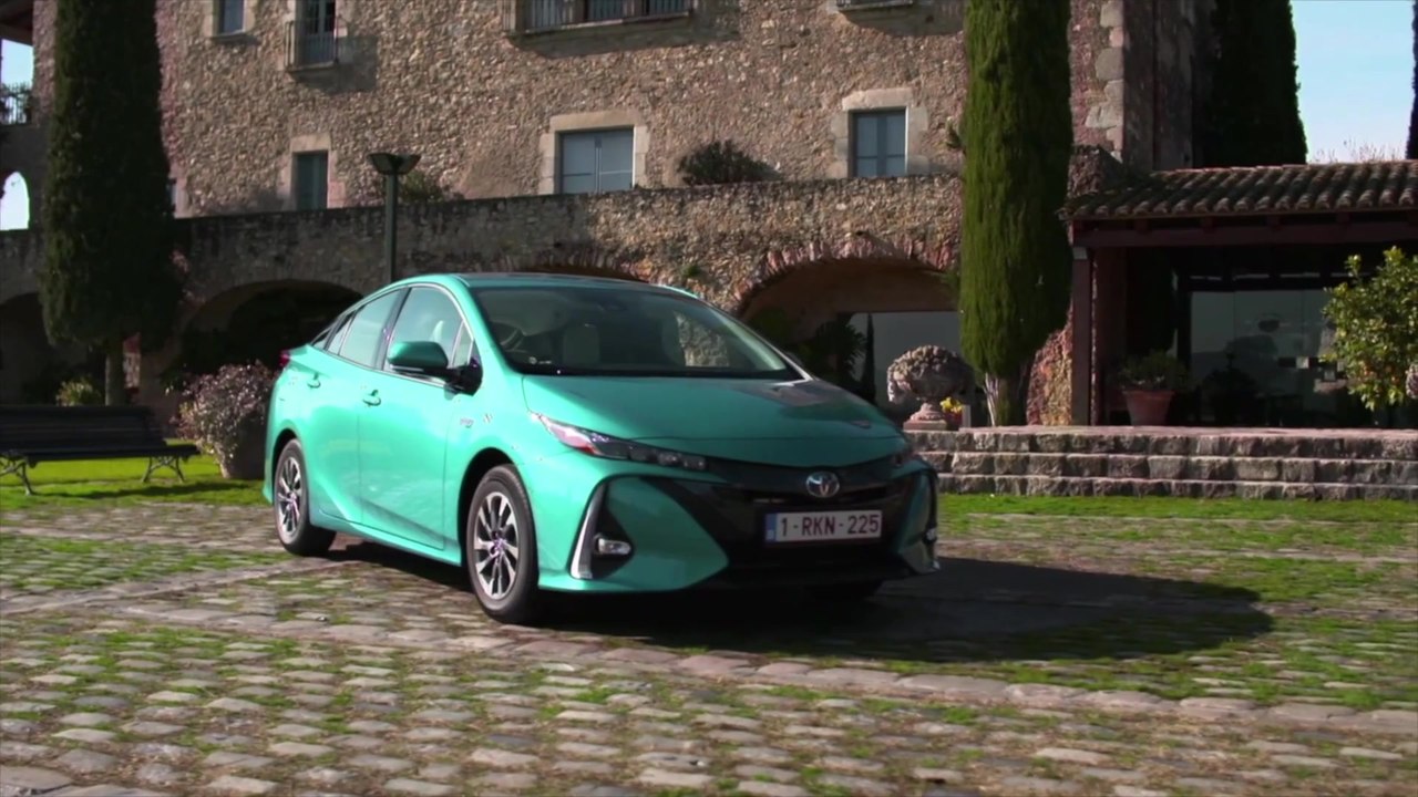 Der Toyota Prius Plug-in Hybrid - Das Solardach