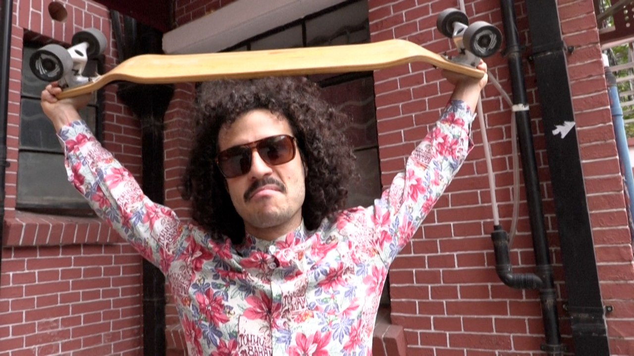 Foreigners in China join army of online live-streamers to sell Chinese products around the world