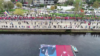 Kadıköy’de 10 Kasım’da “Ata’ya saygı zinciri” oluşturuldu