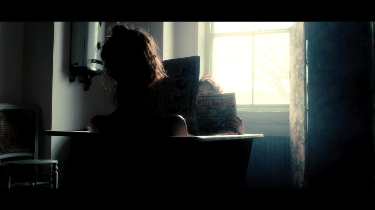 Ginger & Rosa - Clip: Jungs mÃ¶gen keine MÃ¤dchen, die zu ernst sind (Deutsch) HD