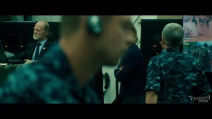 World War Z - Clip Can't Leave My Family (English) HD