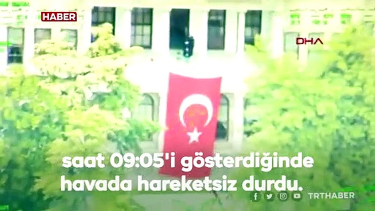 Polis helikopteriyle Dolmabahçe üzerinde saygı duruşu