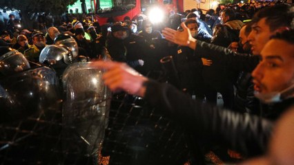 Georgia elections: Protesters defy crackdown to call for a new poll