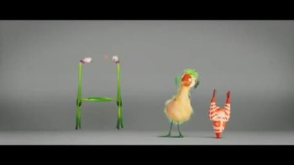 Cloudy With A Chance of Meatballs 2 - Clip Sasquash Football (English)