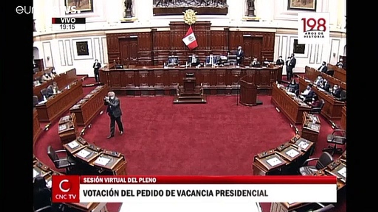 Pérou : le président Martin Vizcarra destitué par le parlement